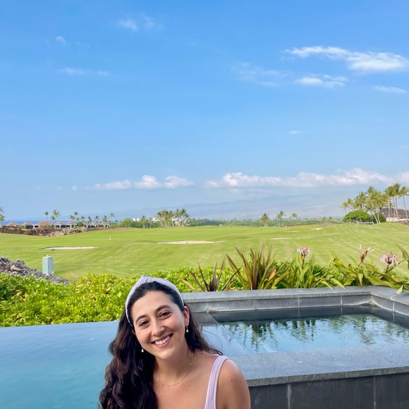 Meet your Posher, Rachel - Picture 4 of 8